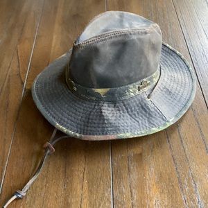 Red Head Brand Co. Distressed Outback Camo Trim Hat